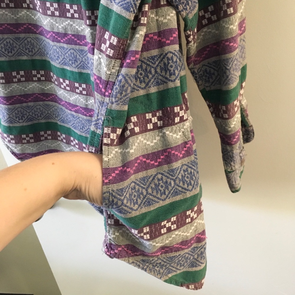 Fun print vintage button down - Picture 6 of 6